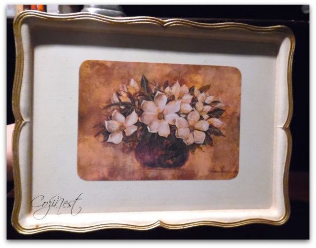 Tray with photo easel