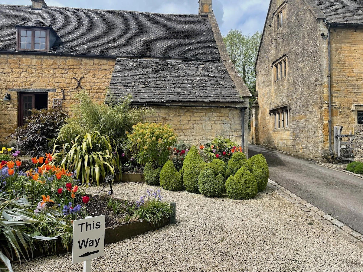 Little chick topiaries at Bourton on the Hill
